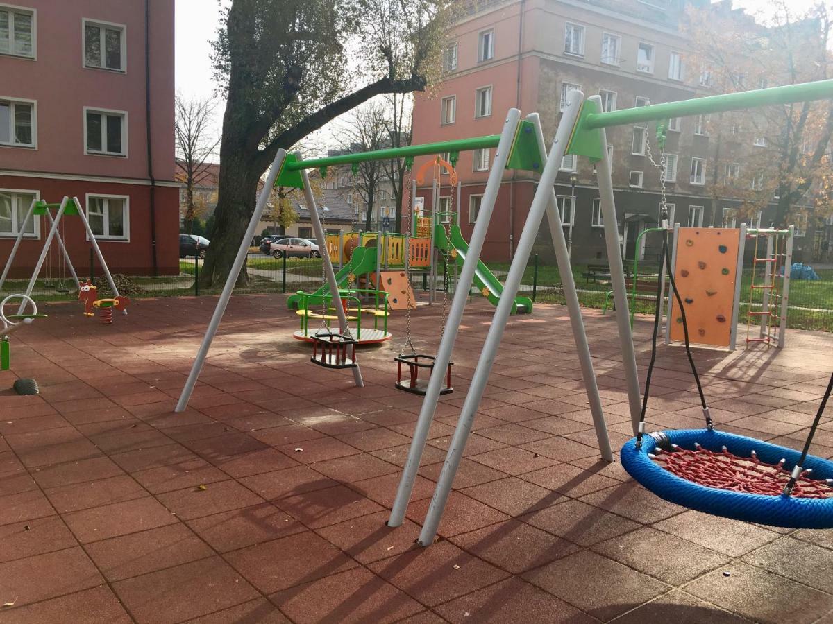 Apartament Przy Stadionie Appartamento Tychy Esterno foto